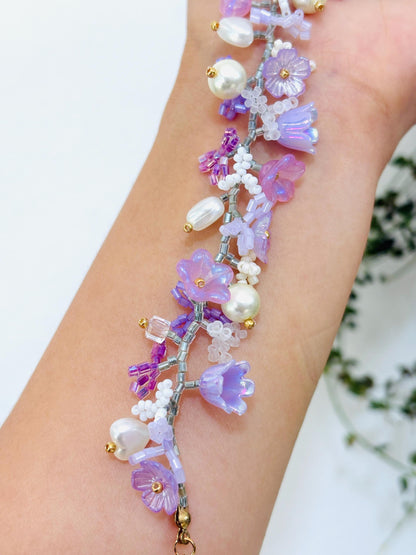 Lavender Seed Bead Phone Strap Bracelet: Handmade Floral Jewelry