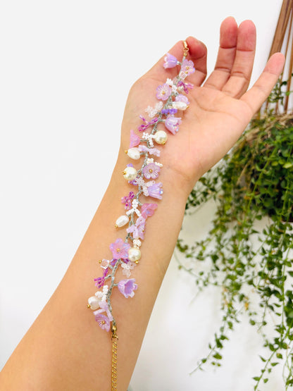 Lavender Seed Bead Phone Strap Bracelet: Handmade Floral Jewelry