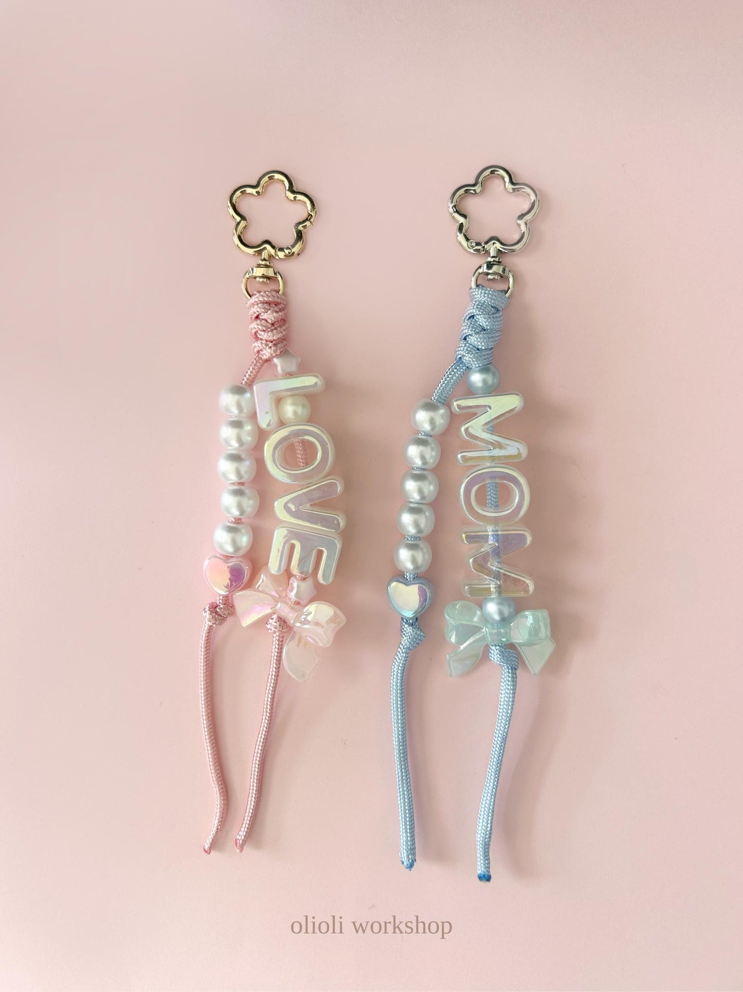 Personalized Iridescent Name Keychain – Custom Beaded Charm Mother’s Day Gift